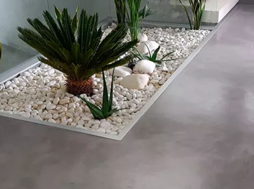 Explora la maestría del microcemento con De Microcemento. Nuestro equipo especializado da vida a tus espacios con acabados contemporáneos y de alta calidad.